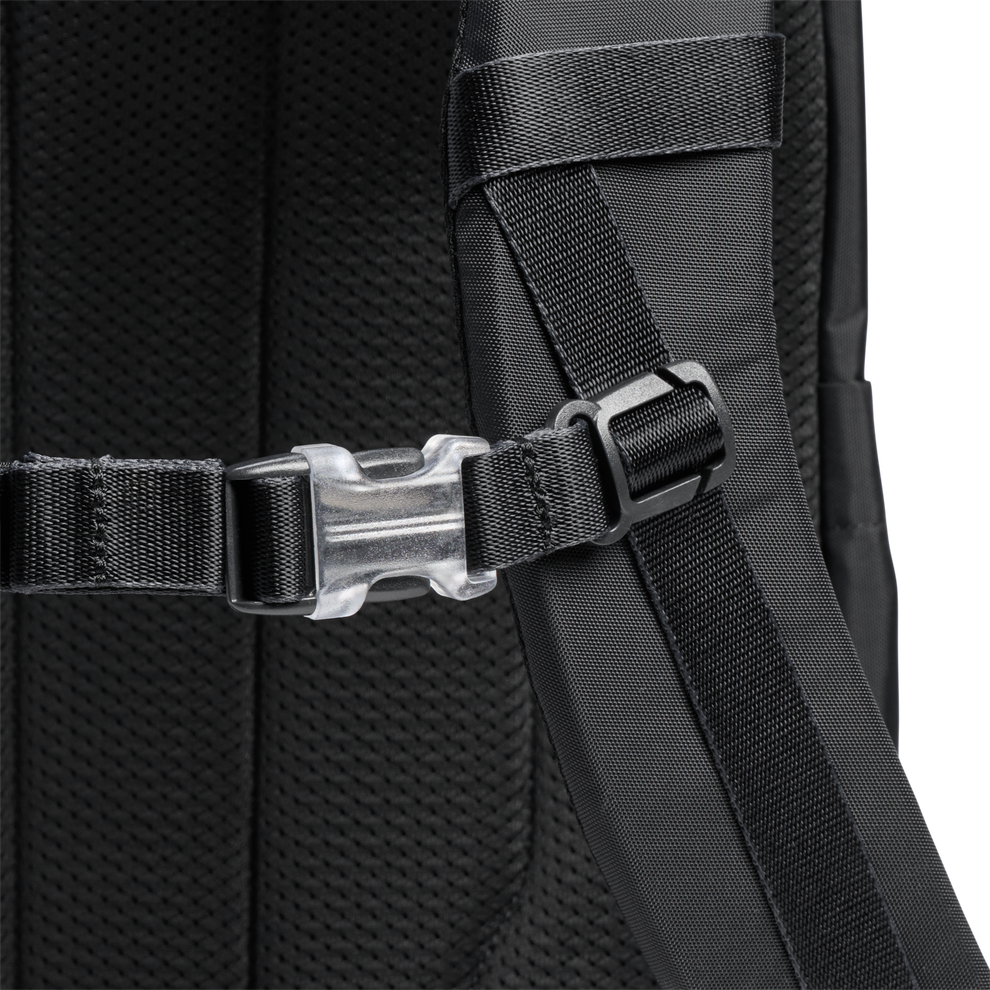 Stanley 1913 The Vitalize™ Backpack 30.9 QT in Black