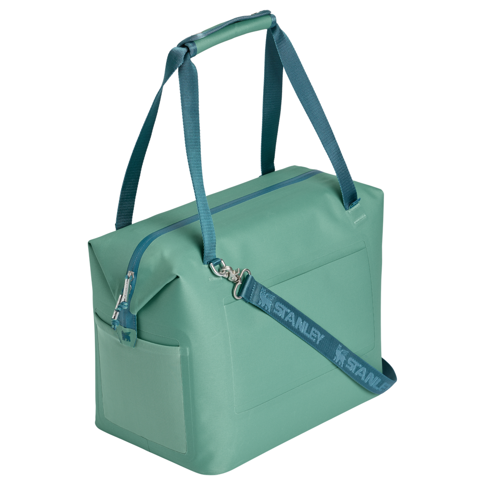 Stanley 1913 The All Day Julienne Midi Cooler 20 Can 12 QT 11.3 L in Spring Green